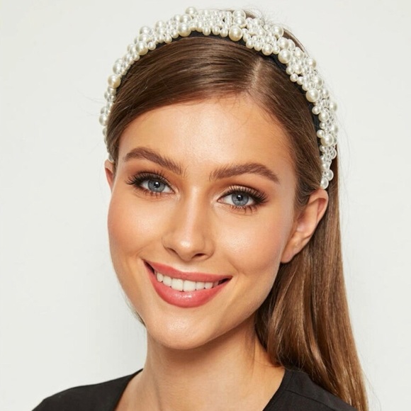 New Faux Pearl Headband - Picture 2 of 4